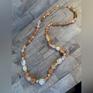Elegant Beaded Necklace in Gold and Brown